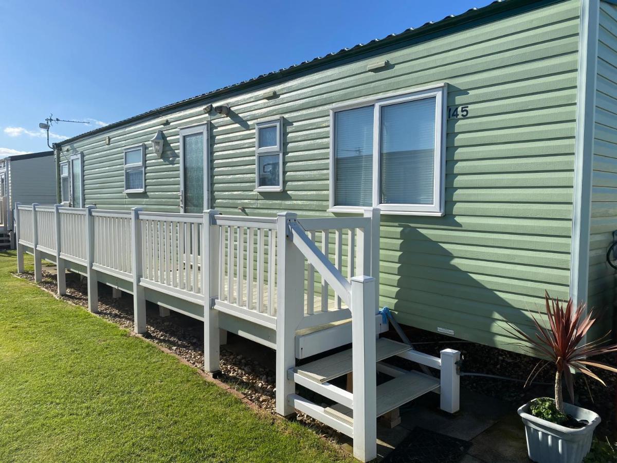 Seaview 145 - Pet Friendly, Bath And Close To Beach & Fantasy Island - Meadow Lakes Caravan & Lodge Hire Ingoldmells Exterior foto